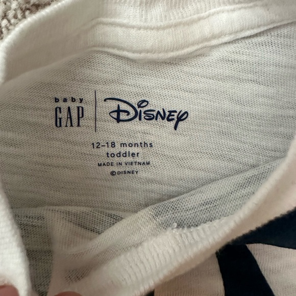 Baby boy GAP size 12-18 mths & 18-24 mths 2 sets - Picture 4 of 9